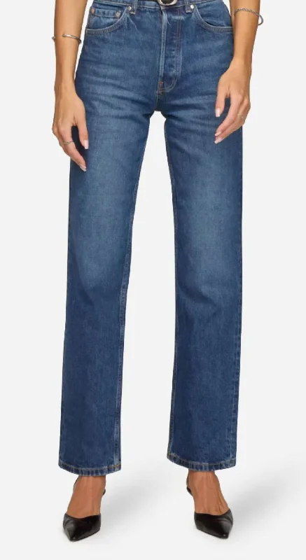 Denim Design High Rise Straight Jeans In La Crosse