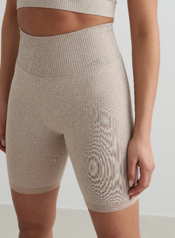 Cozy Dress Beige Ribbed Seamless Biker Shorts
