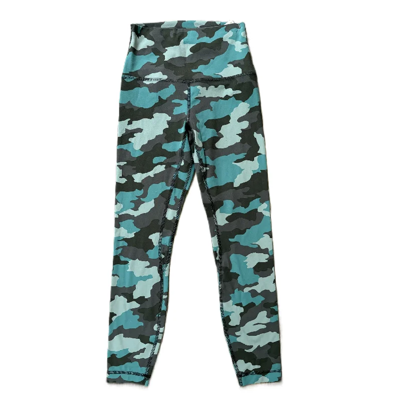 Breathable Comfort Athletic Leggings By Lululemon In Camouflage Print, Size: 4