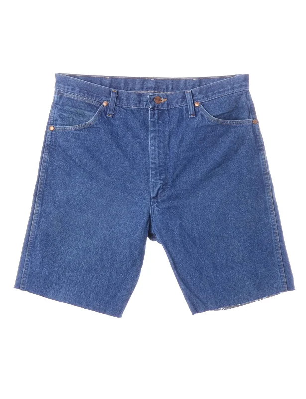 Fashionable Ease Label Cut Off Denim Shorts